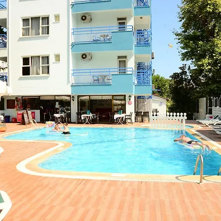 Pinar אלאניה