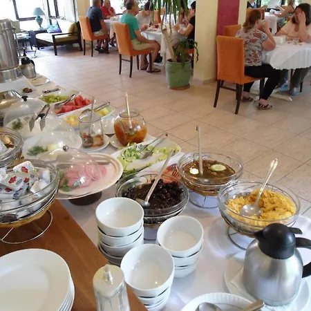 Pinar Otel 2*