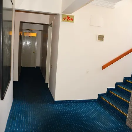 Otel Pinar 2*