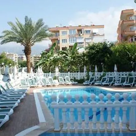 Pinar فندق 2*